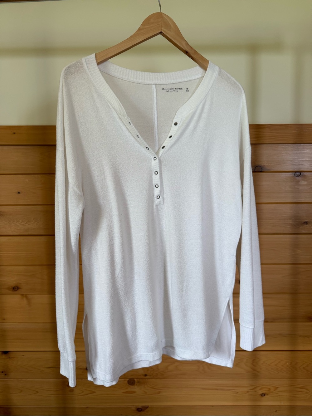 Abercrombie & Fitch Long Sleeve Cozy Lounge Knit Henley Top
